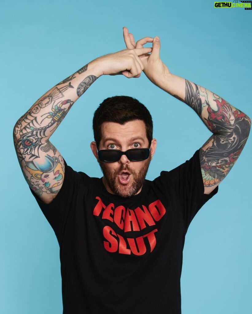 Dillon Francis Instagram - If you had 24hrs w me 😏 what would you do??!! Best answer wins a free “techno slut” shirt and worst answer wins a free “I listen to music” shirt