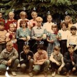 Dima Bilan Instagram - 1 сентября! Первый учебный день! И тест на интуицию и внимательность! Где я, моя старшая сестра, мои друзья (4 человека) и первая школьная любовь? 😉😂 Пишите свои варианты в комментариях, вечером опубликую в сторис правильный ответ! 😉 #билан #димабилан