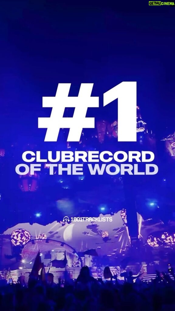 Dimitri Vegas Instagram - Overwhelmed by the love! ❤️ ‘Thank you’ is dominating as the #1 club track worldwide. Massive thanks to the DJs and fans making it happen! 🌍🎉