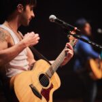 Diogo Melim Instagram - finalzin de tardeee… vibe que nunca decepciona é a dessa rapaziada linda de Goiânia, vcs quebraram tudo mais uma vez. esse fds tem show em Novo Hamburgo, Porto Alegre e SP, vamo? valeu é noix tmj bjoww #TurneQuintal 🌳🚪
