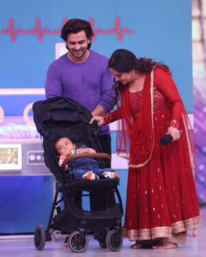 Dipika Kakar Instagram - The most special act of my journey! Kuch zyaada kahunga nahi aaj bass aaj act zaroor dekhiyega… ye ek father ki request hai aap sabse ❤️ 
Aur sabse imp baat.. is baar aap mujhe 2 din vote kr sakte hai.. matlab saturday aur sunday bhi from 9:30 pm to 12 am sonyliv app par.. so plz votes bhi kariyega and thankyou aap sabka yaha tak pahunchane ke liye love to all