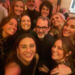 Dira Paes Instagram - Celebração no coquetel oferecido pelo @globoplay no @iemmys. Uma noite pra comemorar o audiovisual mundial e com muita felicidade, mais um ano de vida do @villamarimluiz e @tocaprado, parabéns queridos!!! ♥️🎈