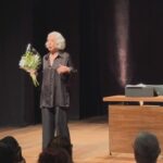 Dira Paes Instagram - Que encontro memorável... Daquelas que o tempo jamais apagará. Eu só agradeço aos deuses do teatro por termos a chance de ver e viver o tempo de Fernanda Montenegro, de sermos testemunhas da sua genialidade e beber na fonte da sua sabedoria. Muito obrigada pelas suas palavras e a sua generosidade. Muito obrigada por nos brindar com seu talento e a oportunidade de te assistir no palco lendo Simone De Beauvoir e muito obrigada por reunir na sua platéia pessoas que nos são tão caras como o nosso mestre @amirhaddadreal, @antoniopitanga, @instadabene, @jandira_feghali, @cissaguimaraes, @liege_monteiro, @luizfernandocoutinho… Viva, Fernanda Montenegro, que segue em cartaz no @teatroprio até 31/03 👏🏾👏🏾👏🏾 📸 @baiao.pablo