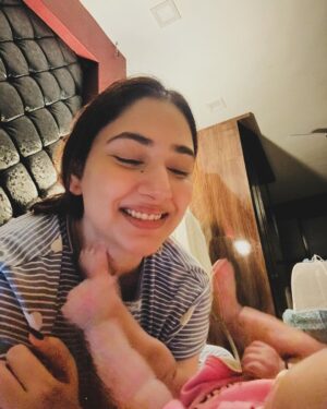 Disha Parmar Instagram - The Best kicks & Punches there ever can be! 🥺♥️🥰
#NavuAndMumma