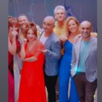 Doğa Rutkay Instagram - Çok özlemişiz birlikte oyun oynamayı! Amerika Ve Kanada turnesi bitsin heemennn ekrana geliyoruz♥️✨💫🌟🏆 Sizi seviyoruz💕 #güldürgüldürshow @guldurguldur