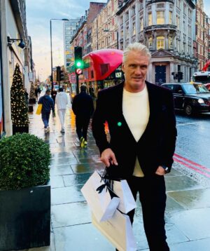 Dolph Lundgren Instagram - All right, enough of the movies! Done with both Aquaman and Expendables. Time to get some presents for the ones we love. Giving and sharing is the best part of Christmas. 🎄