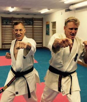 Dolph Lundgren Instagram - Haven’t been back to my home country Sweden for a year because of the pandemic. Can’t wait to get back and see my brothers and sisters. I know a lot of families are in the same situation. Also, I’ll get a chance to practice karate with my teacher Brian Fitkin who I started  training with when I was 15. OSU! 👊