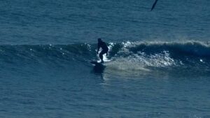 Dominic Purcell Instagram - @mfsoftboards 8’0….. nice to have a slab of softy under ya. Should have pulled out 6’2. But to much fun. 😳…. @colourcircles cheers mate.