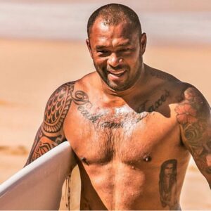 Dominic Purcell Instagram - I was out in the water thinkin about ya my dear friend. Miss ya heaps mate. … sunny ❤️ —