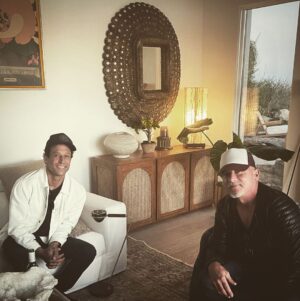 Dominic Purcell Instagram - @jessefaen your pretty. Haha. Good to have besties. Tell ‘em anything. Rips too 🌊🏄‍♂️. Bastard. 😊