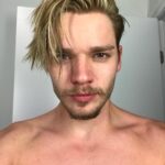 Dominic Sherwood Instagram - New Jace style...?