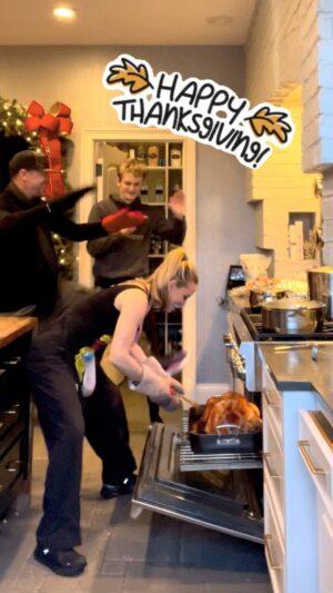 Donnie Wahlberg Instagram - The turkey basting anthem returns. This year, even Evan got in on the festivities. So #Thankful today, and everyday. Wishing everyone a #thanksgiving day filled with love and light. 🙏🏼❤️💫🤖❤️♾💫✨🤟🏼🦃🍂❤️