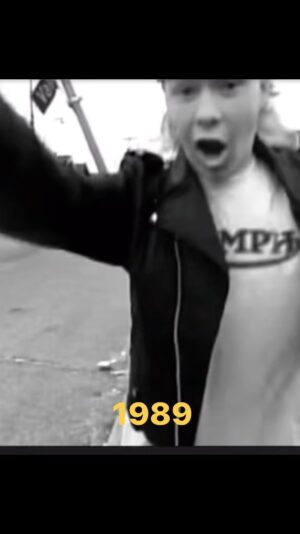 Donnie Wahlberg Instagram - I saw this and realized, for the first time, that I’ve performed in 5 different decades! 🤯 What a journey. I’m so #thankful for every blessing, every opportunity, every lesson and every day that I have been blessed to experience in this lifetime. To do what I love to do — for fans that I love so much. On the good days, and the bad days, I am always grateful. 🙏🏼❤️💫 #thankful #thursday #thoughts #throwback #reels #love #evolution #challenge #evolutionchallenge