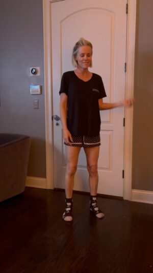 Donnie Wahlberg Instagram - Yep … she’s got “The Right Stuff”. 🤪😂🤣🔥😘😍🥰🙏🏼❤️🤖❤️♾💫♏️💍@jennymccarthy aka #MrsWahlberg 
#reels #wife #wifey #nkotb