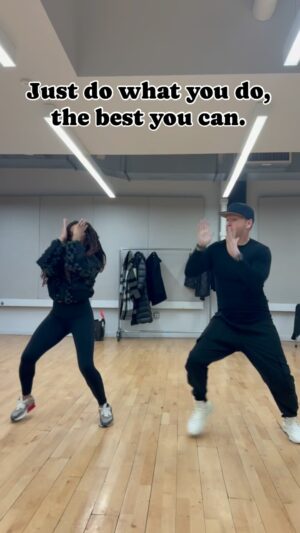 Donnie Wahlberg Instagram - Rise & Grind! ➡️ The end is when it’s over.  The beginning was over a long time ago.  But the journey — the process, the grind, the struggle, the ride, the voyage, the work, the present moment — is where the joy truly exists.  So dig in and have some fun!  Happiness awaits, if you let it in! ❤️🪩 
Thanks to my friends and choreographers @sunnywalters (pictured) and @kmaher56 (filming) for always making work so much fun! #dance #joy #happiness #wednesday #wisdom #goodtimes #fun #love #life