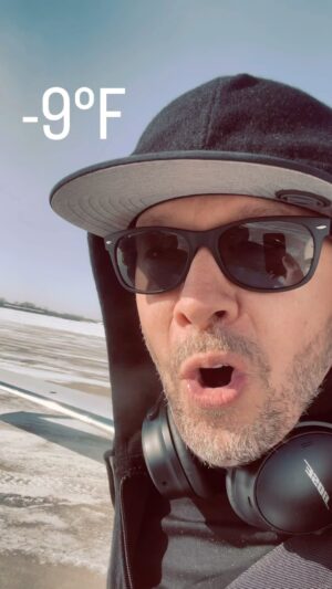 Donnie Wahlberg Instagram - Wheels down in a very frozen St Charles, IL! Though, I think @jennymccarthy might make us turn around! 🙏🏼❤️💫🥶❄️😂 #cold #winter #safeandsoundandontheground