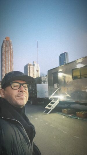 Donnie Wahlberg Instagram - Whoever you are, where ever you are, whatever you are striving for — keep going! You got this! Let’s go!  #wednesday #motivational 🤖❤️♾💫✨🤟🏼