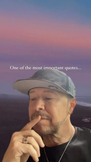 Donnie Wahlberg Instagram - Find your #Happy!  Not always easy, but always worth it.  Have a #happysunday! 🤖❤️♾💫✨🤟🏼