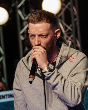 Dtoke Instagram - Muchas gracias a todos por el aguante amigos. Fue increíble después de tanto tiempo juntarme con los pibes, una gran alegría. Felicitar a toda la banda de @fmsarg @urbanroosters 
Gracias @redbullbatalla por confiar otro año más
Ph: @imruso