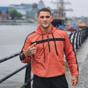 Dustin Poirier Instagram - Roadwork in Dublin with the boys! 
@tlfapparel 

#PaidInFull #ElDiamante