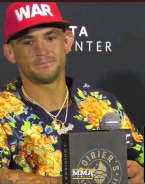 Dustin Poirier Instagram - Live by the sword, and I die by

Proud of where I came from. Proud of who I am and who I'm becoming. I'm a hero to the underdog I'll be a villain to the rest of yall.