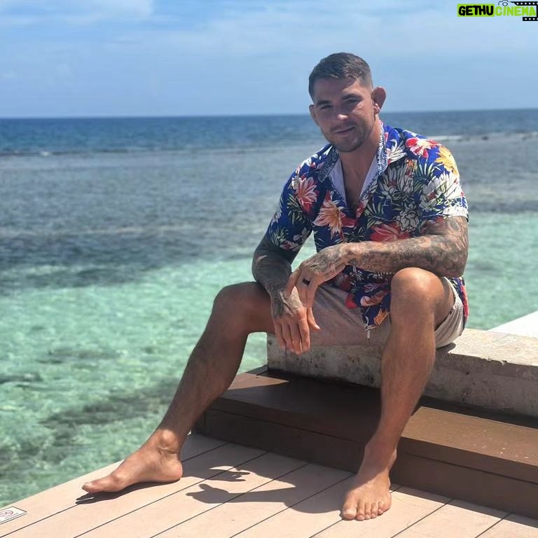 Dustin Poirier Instagram - Happy 14 year anniversary toots! I love you and can't imagine my life without you @robertgrahamnyc 🧵 #PaidInFull ##ElDiamante Montego Bay, Jamaica