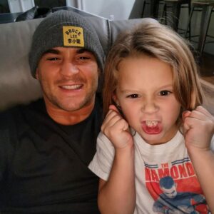 Dustin Poirier Instagram - She always got my back!

I know you are watching my every move baby girl. I'm trying my best to set an example. I love you so much.