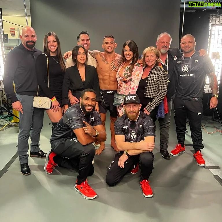 Dustin Poirier Instagram - Grateful for these people 🙏 #PaidInFull Madison Square Garden