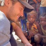 Dylan Thiry Instagram – Ici on ne gaspille absolument rien… N’oublions jamais la chance que nous avons de pouvoir manger plusieurs fois par jour ! @pournosenfants.ong Madagascar