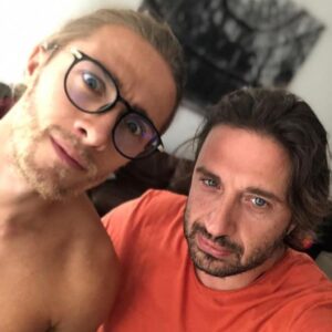 Dylan Thiry Instagram - Vous trouvez que je ressemble à mon père ? 🥰❤️ @pascal.thiry