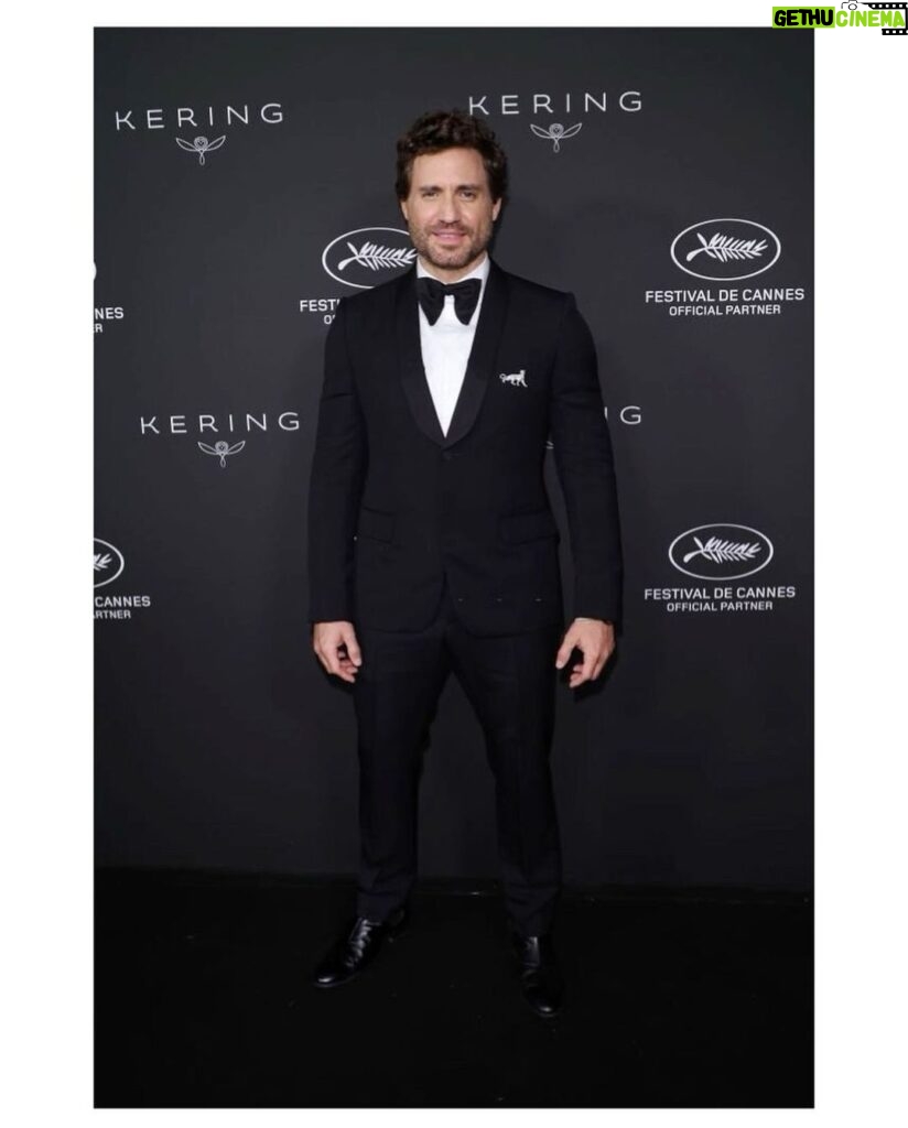 Edgar Ramírez Instagram - Thank you @kering_official for yet another unforgettable night with friends & family celebrating #womeninmotion at #cannesfilmfestival2022 ✨ #kering #uncertainregard • dressed by @gucci • styled by @jasonbolden • groomed by @fabbhairdresser • tailored by @howiskaren • armored by @cartier