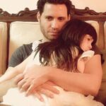 Edgar Ramírez Instagram - 🇪🇸 En el #diainternacionaldelamujer quiero reafirmar mi compromiso de trabajar por un mundo en el que mi sobrinita tenga las mismas oportunidades y los mismos derechos que sus hermanitos varones. Un mundo en el que ella pueda tomar sus propias decisiones y en el que se sienta dueña de su vida, de su cuerpo y de su sexualidad. Un mundo en el que no sea, ni NUNCA se permita a si misma ser abusada ni física ni emocionalmente. Un mundo en el que todas las niñas tengan el derecho de acceder a la educación que ella hoy recibe. Un mundo en el cuando crezca no tenga que disculparse por sus éxitos, y en el que su remuneración económica se fije en función de sus capacidades y esfuerzos personales y no de su género. Un mundo en el que crezca sin miedo a dar su opinión, sin miedo a la sospecha,sin miedo a la soledad; que no sienta que sin un hombre a su lado o sin hijos, su vida no estará completa. Un mundo en el que "merezca, valore y disfrute cualquier atención o muestra de cariño de parte su pareja pero que no la necesite, ni la exija, ni dependa de ella para su bienestar emocional"...Quiero que mi sobrina crezca consciente de los estragos de la cultura machista y se rebele contra ella ayudando a empoderar a otras niñas #onumujeres #heforshe #igualdaddegenero