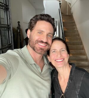 Edgar Ramírez Instagram - It’s a wrap! #DrDeath has been one of the most beautiful experiences of my life. Thank you @mandymooremm for being my rock and thank you to all our cast and crew, I was happy every day on set. I love you all!