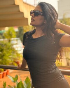 Eesha Rebba Instagram - 🕶️