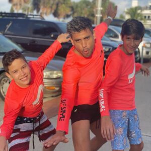 Efraín Ruales Instagram - Esta compañía es demasiado 😍❤️ LOVE THIS TEAM @ale_jaramillo #sebas #elbenjas #vacaciones
