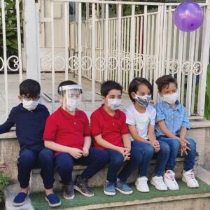 Ehsan Khajeamiri Instagram - کلاس اولی من 😍
همه ی بچه ها رو به خدای بزرگ میسپارم ❤️