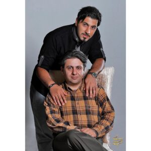 Ehsan Khajeamiri Instagram - May 25  2009
۱۲ سال پیش در چنین روزی داشتیم عکاسی میکردیم با  دکتر یداللهی عزیز ،امان از این چرخ و فلک امان از این سرنوشت