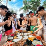 Ella Cruz Instagram – Tri – island 🏝️ boodle fight 🍗🍤 Siargao Island, Philippines