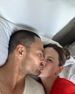 Ellen Adarna Instagram - SOUL FAMILY 

“Are those that gather around you in your life, not connected by blood or race, but by energy and essence. They bring unconditional love and support at the perfect times and understand and share the same mission and purpose. For you I am grateful - we are one. “ ❤️