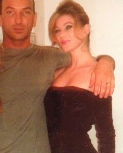 Ellen Pompeo Instagram - My darling @martynbullard here you go... me at 18... I must admit at this age I was constantly up to no good... my good friend @dezimade and I on a Sunday night definitely going to twirl with boys....