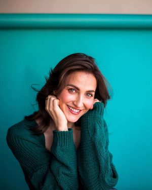Elli AvrRam Instagram - I’ll be your Oldest Teenager Forever❤️🎶🥤

Photographed by @bharat_rawail .
Styled by @bombaebyaisha 
H&M by @taskeen_c 

#elliavrram #yourstruly