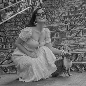 Elli AvrRam Instagram - Mumbai meri Jaan❤️ Tell me your favorite spot in the comments!

Thank you @mumbaigirl14 for this interview and day! It brought back so many memories of when I first came to this City of Dreams!☀️

Photo credits: @tejas.kudtarkar 📸 

#bombaytimes #mumbaimerijaan #cityofdreams #india #bollywood #elliavrram #yourstruly