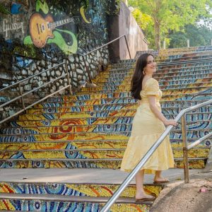 Elli AvrRam Instagram - Mumbai meri Jaan❤️ Tell me your favorite spot in the comments!

Thank you @mumbaigirl14 for this interview and day! It brought back so many memories of when I first came to this City of Dreams!☀️

Photo credits: @tejas.kudtarkar 📸 

#bombaytimes #mumbaimerijaan #cityofdreams #india #bollywood #elliavrram #yourstruly