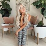 Elliana Walmsley Instagram - take a seat 🪑🖤 Los Angeles, California