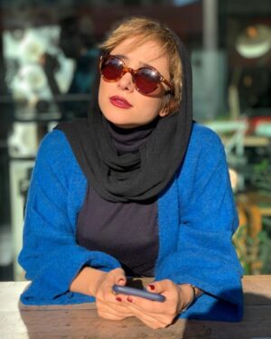 Elnaz Habibi Instagram - پرسید: اندوه دوری را چه تسکین است؟

گفتم: خیال!

#محتشم_کاشانی