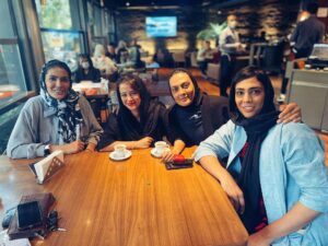 Elnaz Habibi Instagram - سه تا قهرمان🏆
♥️♥️♥️
#خواهران_منصوری
@shahrbano.mansorian 
@elahe.mansoriyan
@soheila.mansorian