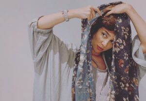 Elnaz Habibi Instagram - روز را منکر مشو لالا مگو ...
