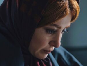 Elnaz Habibi Instagram - « شازده » 
دوست دارم …
.
پ.ن : از تک تک عوامل « حیثیت »
ممنونم 
« حیثیت » ماحصل عشق و اعتقاد این گروه درجه یک بود . 
ما به کارمون مؤمن بودیم .
.
پ.ن ۲ : تو زندگی نگاهمون به خیلی ها گره می خوره ، همون لحظه ، همون ثانیه میتونه از دیگری یک دیو‌ بسازه و برعکس ، مراقب همدیگه باشیم . لحظه ها 
واژه ‌ها 
بار دارن ، حواسمون باشه .