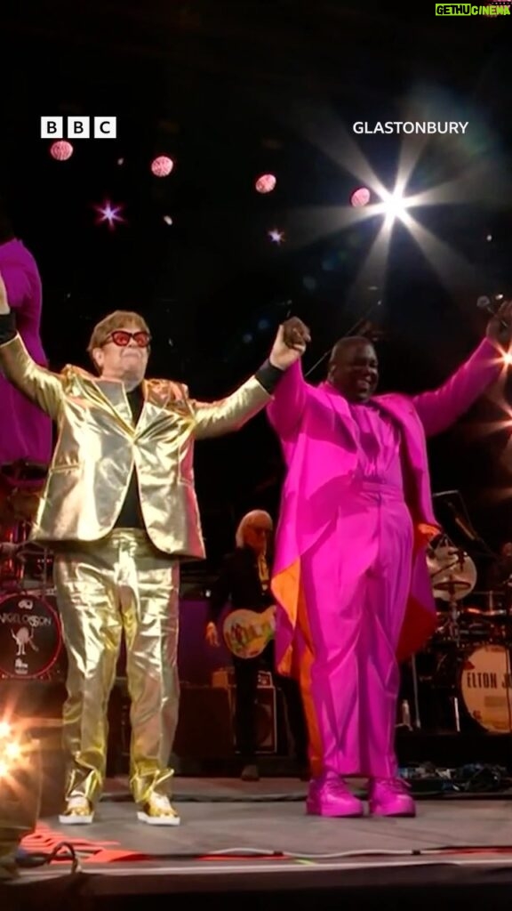 Elton John Instagram - Glastonbury was ready for love ❤️❤️❤️ An honour to perform with the incredibly talented @iamjacoblusk of @__gabriels__ and @lcgcofficial ✨ Glastonbury Festival