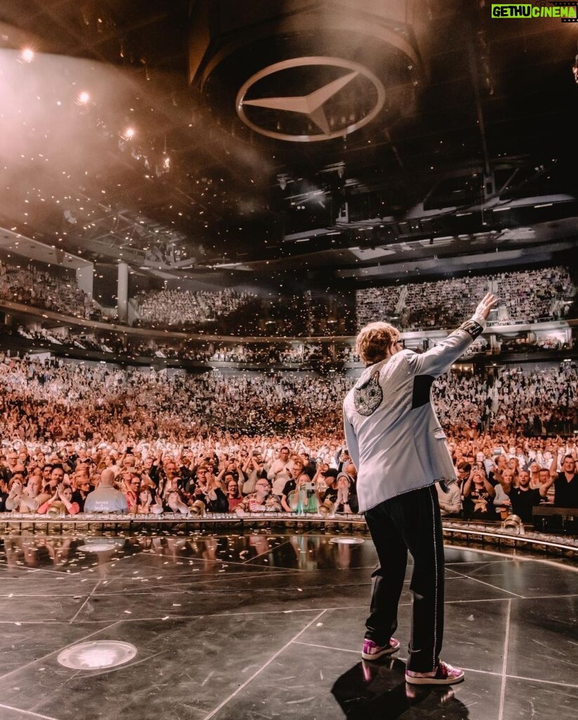 Elton John Instagram - 🚀🇩🇪 3️⃣0️⃣0️⃣🇩🇪🚀 A very special moment to play the 300th show of the Farewell Yellow Brick Road tour last night. Thank you Berlin and @mercedesbenzarena for a brilliant night! #EltonFarewellTour 📸: @bengibsonphoto Mercedes-Benz Arena
